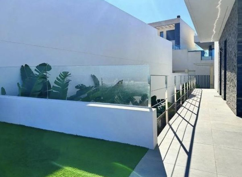 Resale - Villa - Ciudad Quesada - Altos del golf i