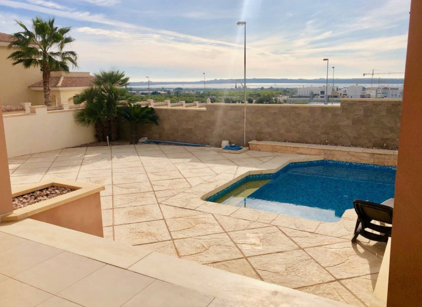 Resale - Villa - Ciudad Quesada - La Fiesta