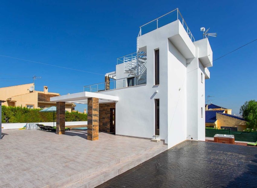 Resale - Villa - Ciudad Quesada - La Marquesa Golf