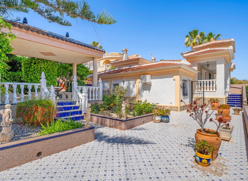 Resale - Villa - Ciudad Quesada - La Marquesa Golf