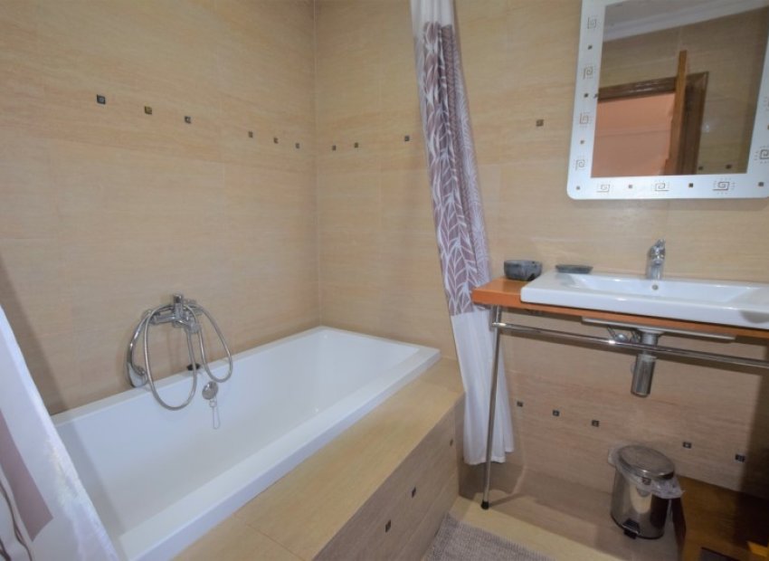 Resale - Villa - Ciudad Quesada - Pueblo Bravo