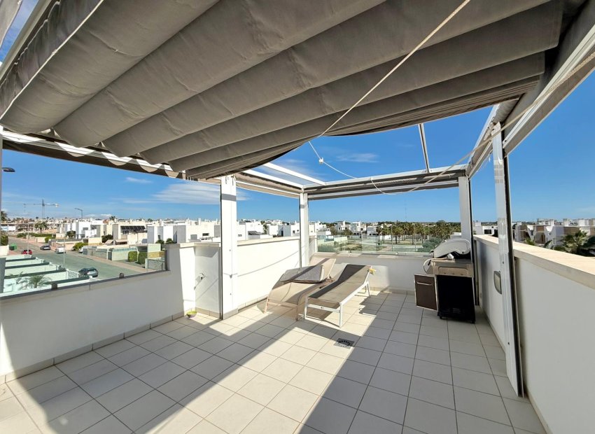 Resale - Villa - Ciudad Quesada - Pueblo Bravo