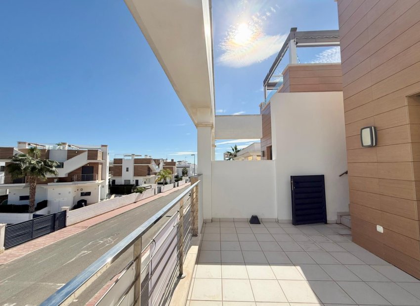 Resale - Villa - Ciudad Quesada - Pueblo Bravo