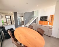 Resale - Villa - Ciudad Quesada - Pueblo Bravo