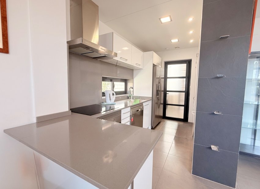 Resale - Villa - Ciudad Quesada - Pueblo Bravo