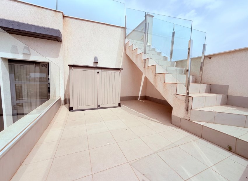 Resale - Villa - Ciudad Quesada - Pueblo Bravo
