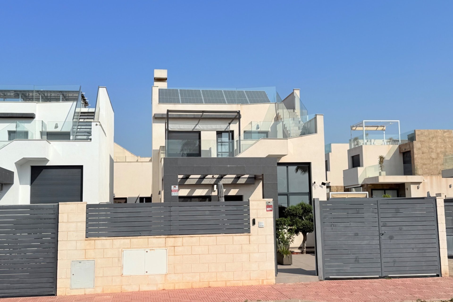 Resale - Villa - Ciudad Quesada - Pueblo Bravo