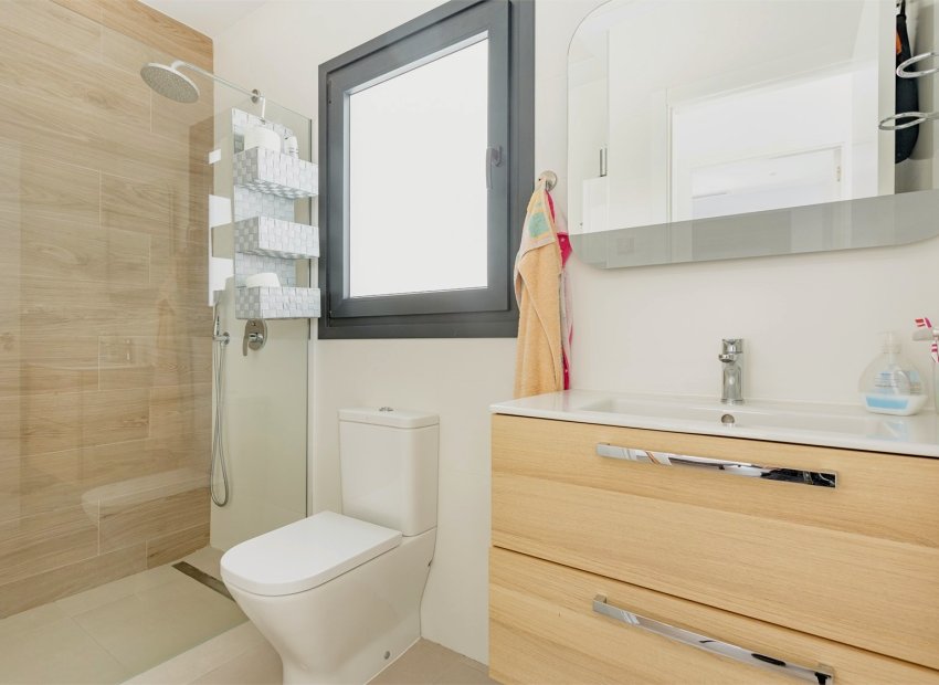Resale - Villa - Ciudad Quesada - Pueblo Bravo