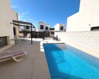 Resale - Villa - Ciudad Quesada - Pueblo Bravo
