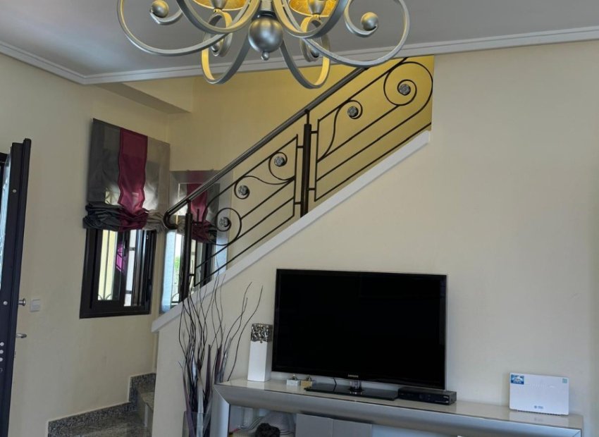 Resale - Villa - Ciudad Quesada - Rojales