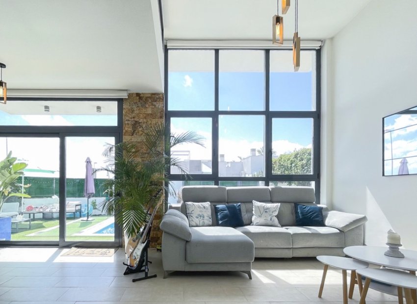 Resale - Villa - Ciudad Quesada - Rojales