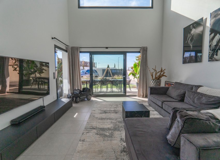 Resale - Villa - Ciudad Quesada - town