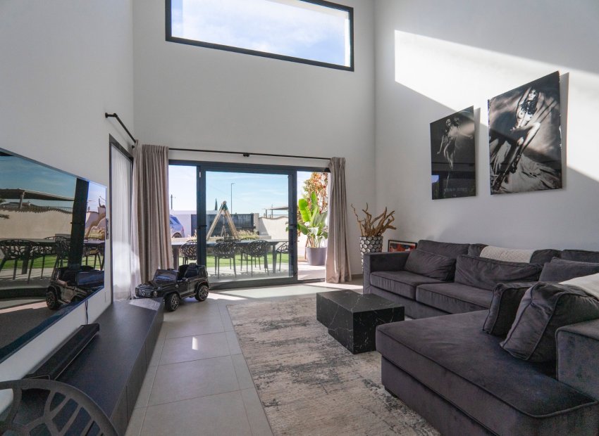 Resale - Villa - Ciudad Quesada - town