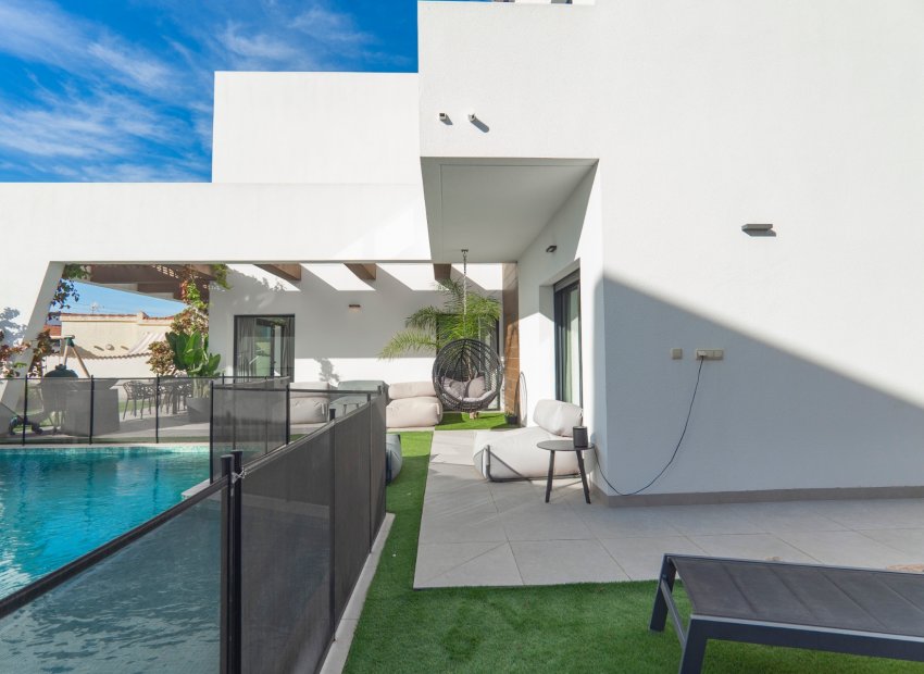 Resale - Villa - Ciudad Quesada - town