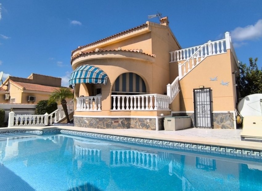 Resale - Villa - Ciudad Quesada - town