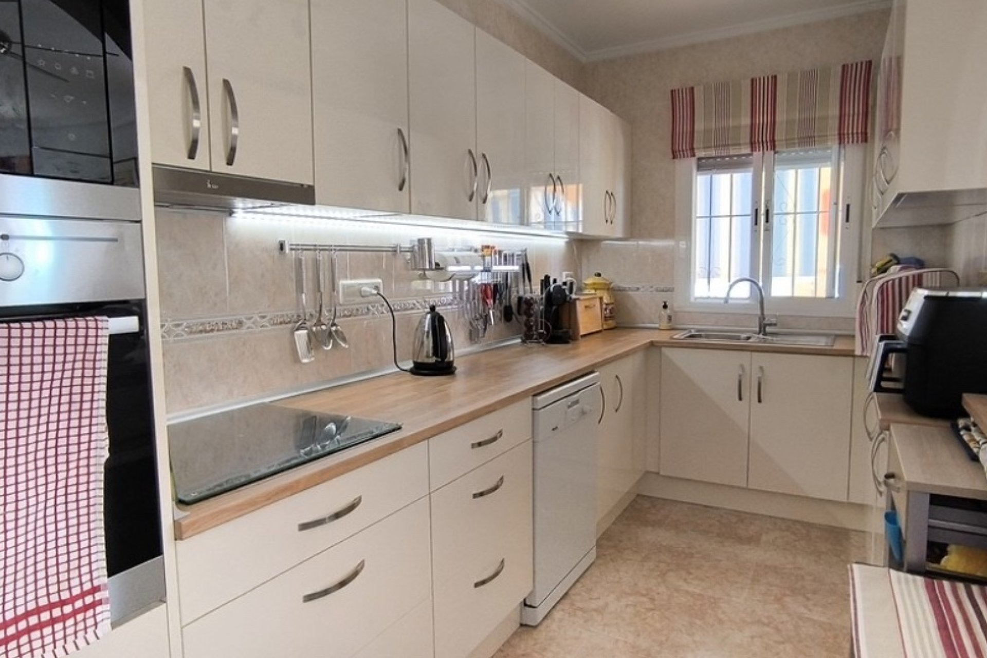 Resale - Villa - Ciudad Quesada - town