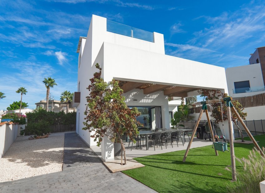 Resale - Villa - Ciudad Quesada - town