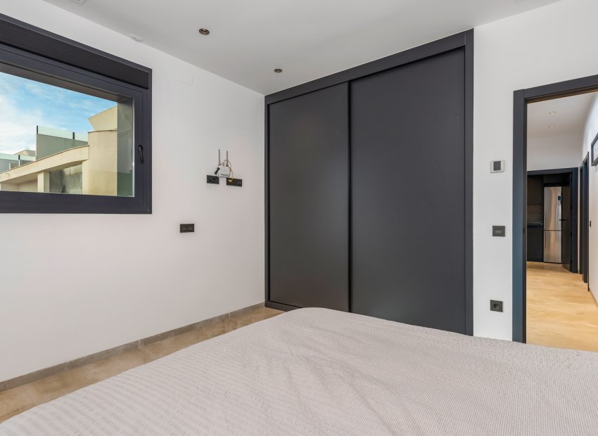 Resale - Villa - Ciudad Quesada