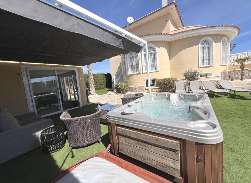 Resale - Villa - Ciudad Quesada