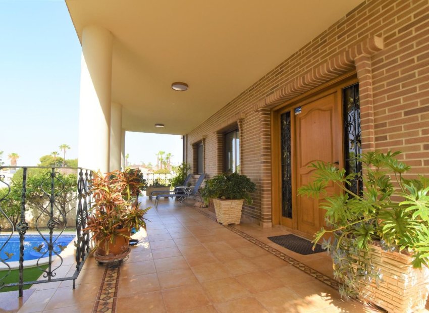Resale - Villa - Ciudad Quesada