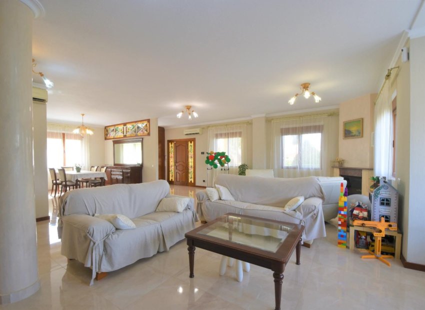 Resale - Villa - Ciudad Quesada