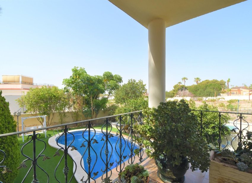 Resale - Villa - Ciudad Quesada