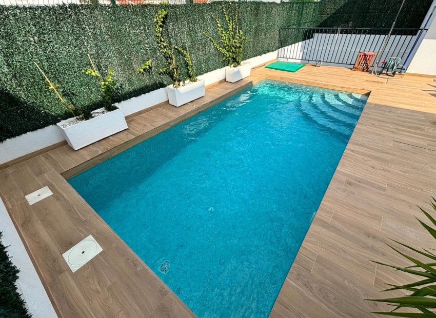 Resale - Villa - Ciudad Quesada