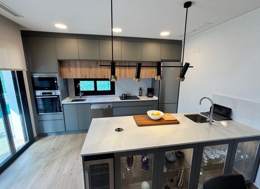 Resale - Villa - Ciudad Quesada