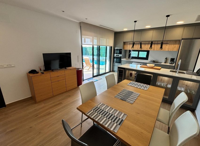 Resale - Villa - Ciudad Quesada