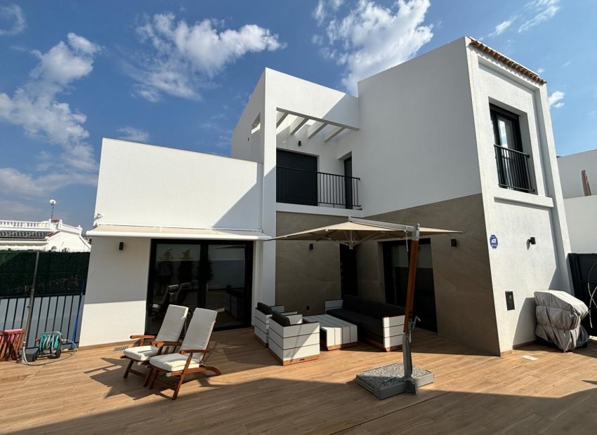 Resale - Villa - Ciudad Quesada