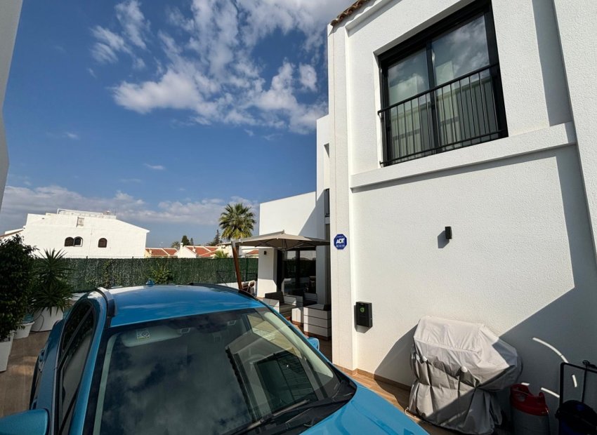 Resale - Villa - Ciudad Quesada