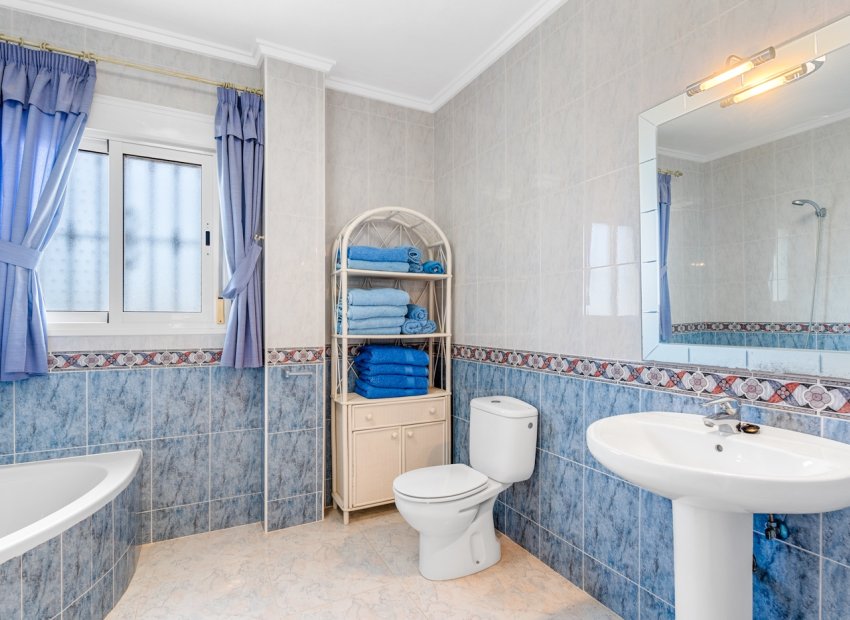 Resale - Villa - Ciudad Quesada