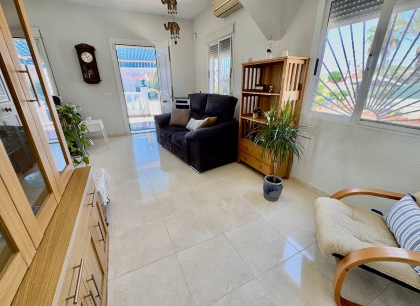 Resale - Villa - Ciudad Quesada