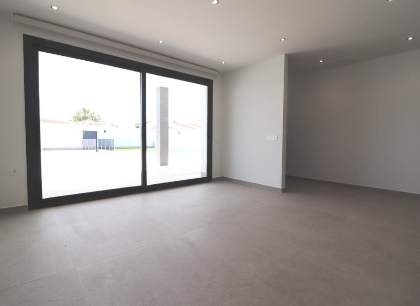 Resale - Villa - Ciudad Quesada