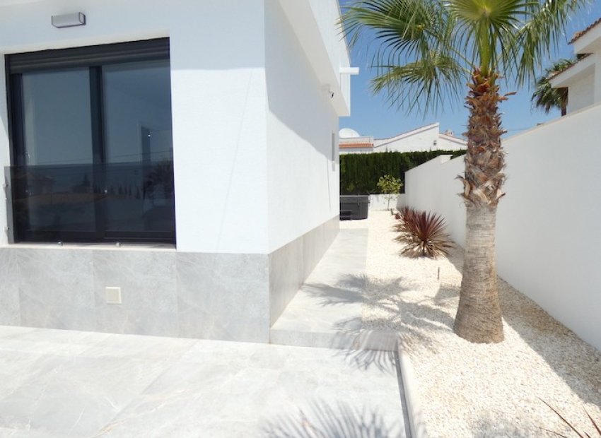 Resale - Villa - Ciudad Quesada