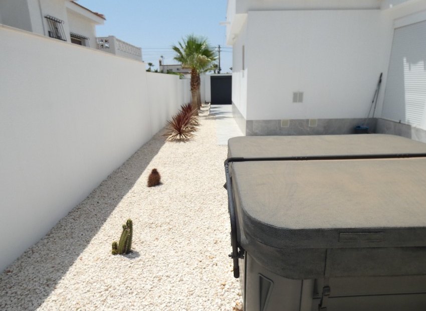 Resale - Villa - Ciudad Quesada