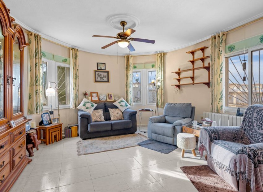 Resale - Villa - Ciudad Quesada