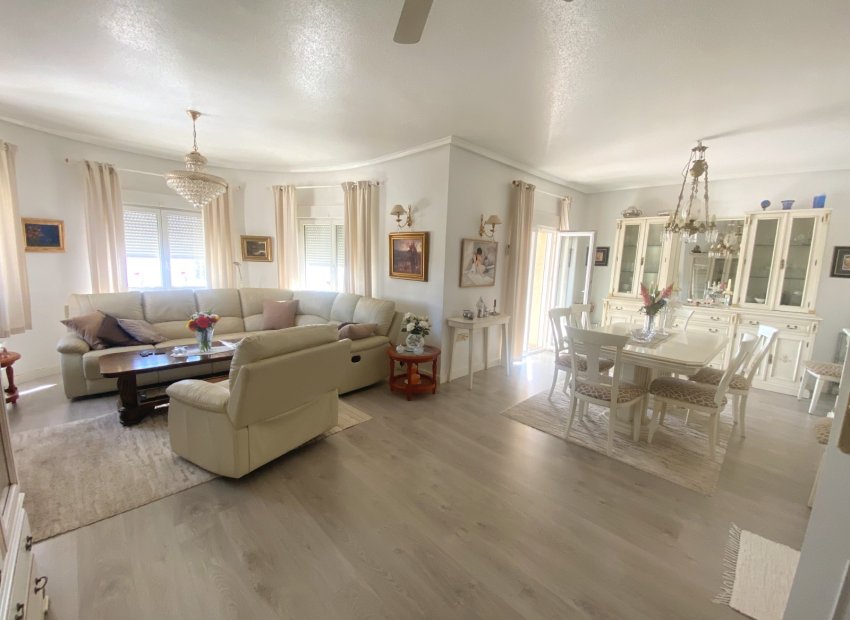 Resale - Villa - Ciudad Quesada