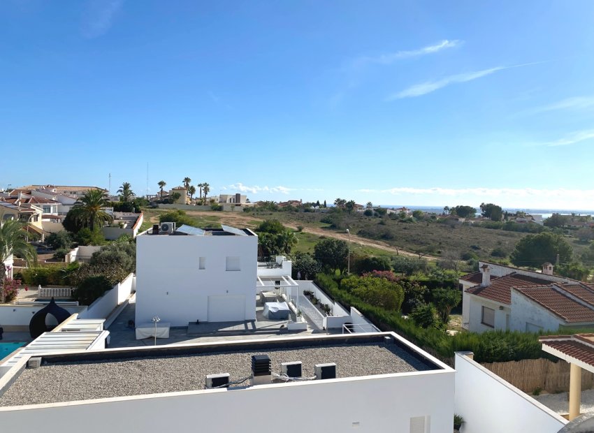 Resale - Villa - Ciudad Quesada