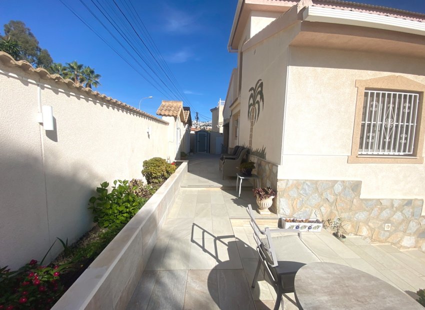 Resale - Villa - Ciudad Quesada