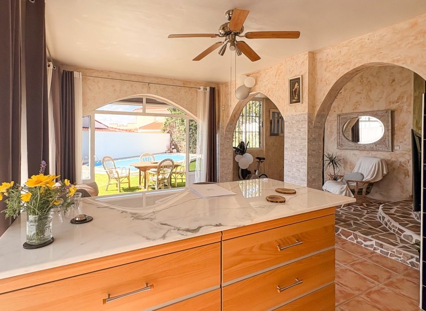 Resale - Villa - Ciudad Quesada