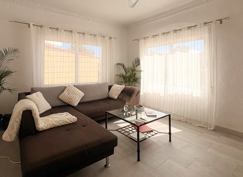 Resale - Villa - Ciudad Quesada