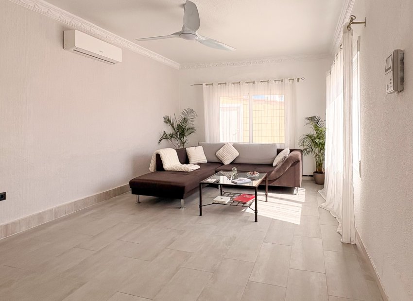 Resale - Villa - Ciudad Quesada