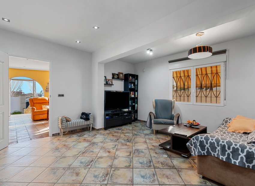 Resale - Villa - Ciudad Quesada