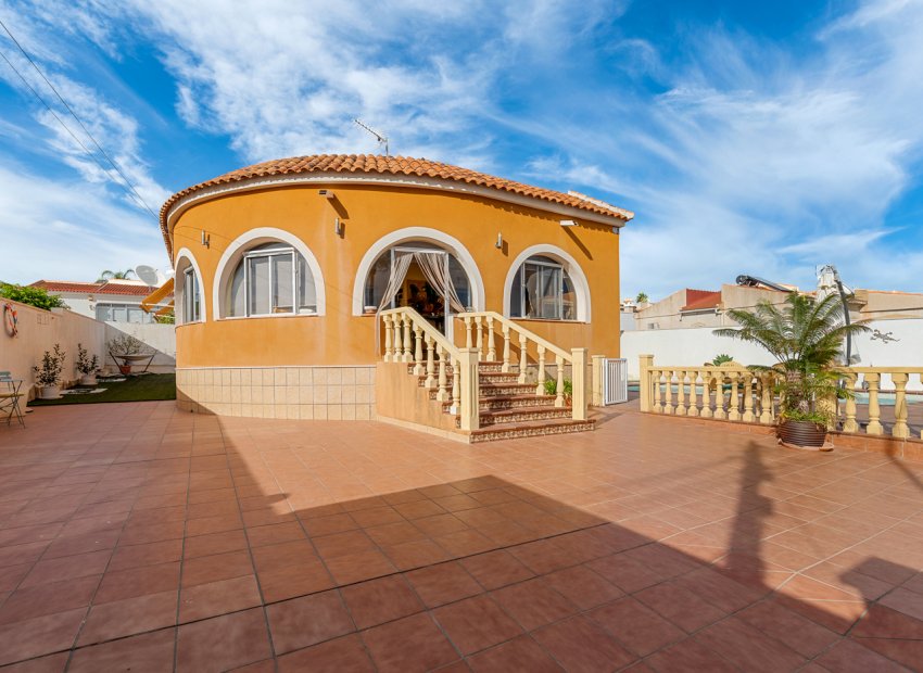 Resale - Villa - Ciudad Quesada