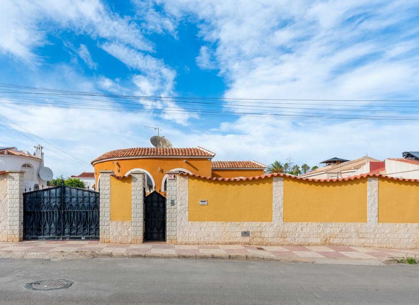 Resale - Villa - Ciudad Quesada