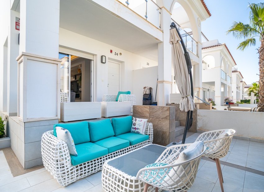 Resale - Villa - CIUDAD QUESADA