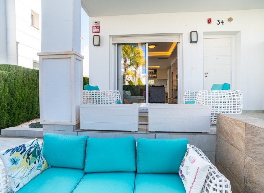 Resale - Villa - CIUDAD QUESADA
