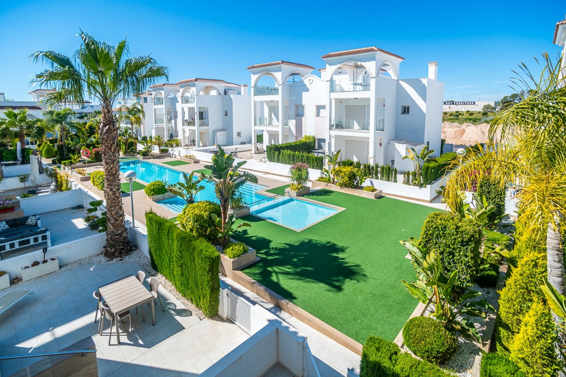 Resale - Villa - CIUDAD QUESADA