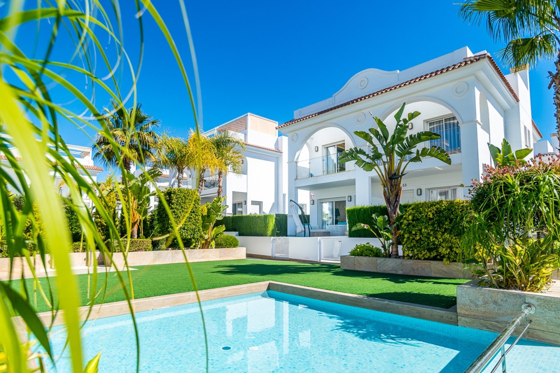 Resale - Villa - CIUDAD QUESADA